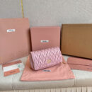 miumiu缪缪*Matelasse系列5BP086单肩包粉色