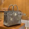 2b19c9b6e43b41c.jpg 爱马仕 Birkin 铂金包 斑鸠灰 一级皮 尼罗鳄鱼皮 臻品级别 银扣 30cm