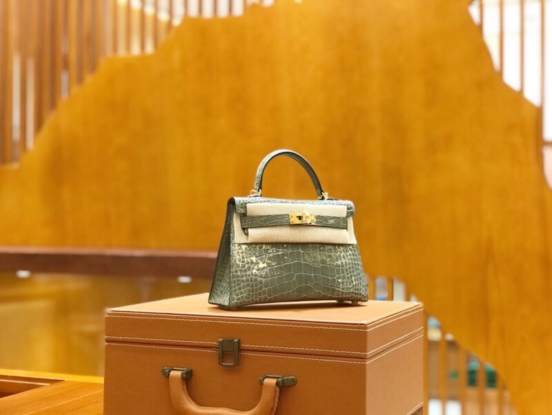 爱马仕 Mini Kelly 二代 19cm 一级美洲鳄鱼皮 81斑鸠灰 高定工序版本 全手工缝制 - Image 5