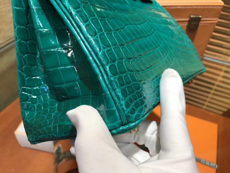 爱马仕 Birkin铂金包 翡翠绿 一级皮 尼罗鳄鱼 进口原料 顶级手缝工艺 25cm - Image 4