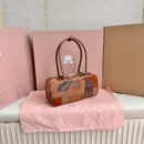 miumiu缪缪*Arcedir系列5BB148几何图案保龄球包免检吧