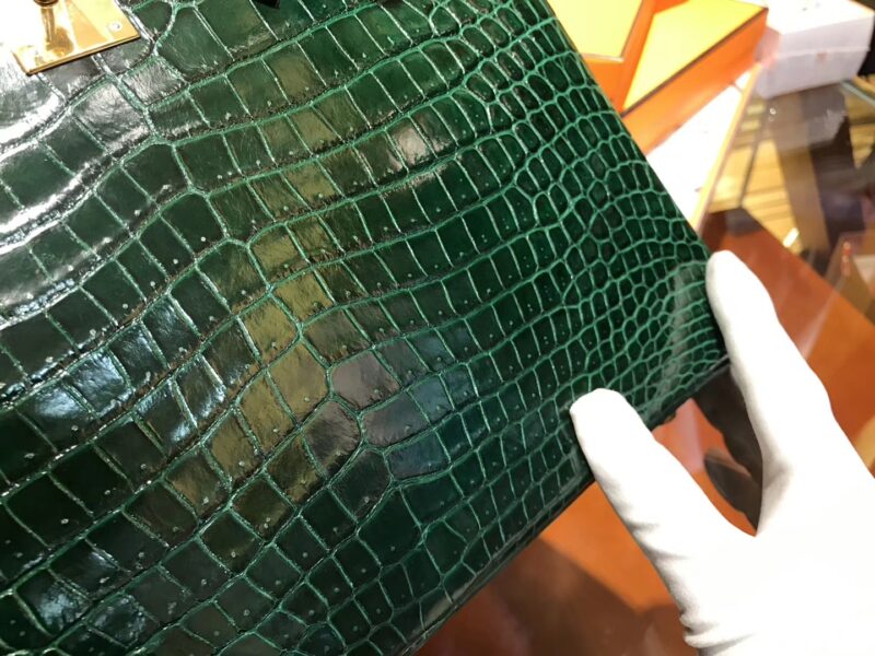 爱马仕 Birkin铂金包 祖母绿 一级皮 湾鳄鱼皮 倒V 进口原料 顶级手缝工艺 30cm - Image 7