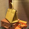 337cf225a5eb7e2.jpg 爱马仕 Birkin 30cm ( 铂金包) Togo小牛皮 9D 琥珀黄 原版蜜蜡线 全手工缝制
