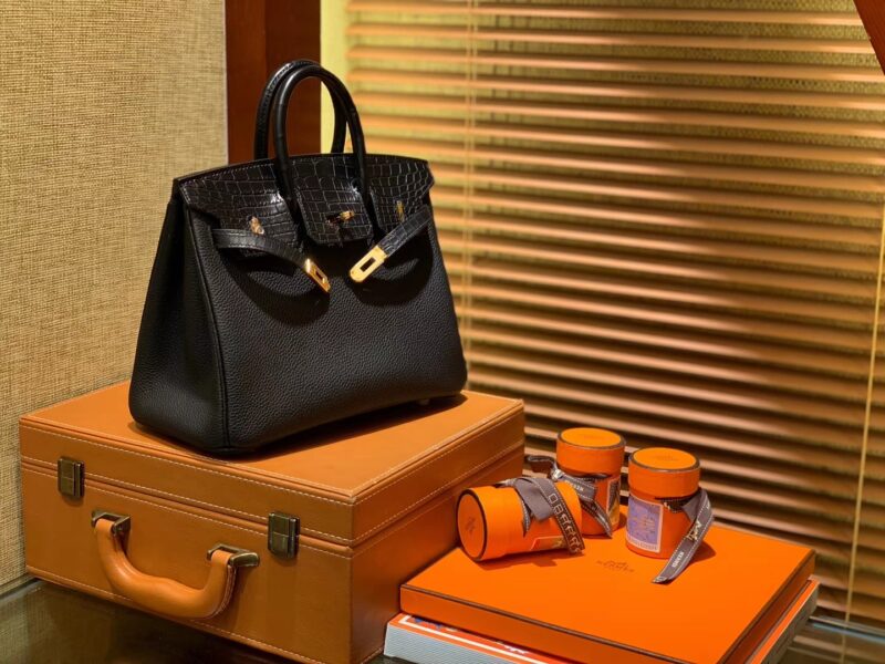 爱马仕 Birkin 铂金包 经典黑 鳄鱼皮拼德国togo牛皮 全手工缝制 金扣 25cm - Image 5