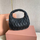 miumiu缪缪*Matelasse系列5BC125手袋黑色免检版