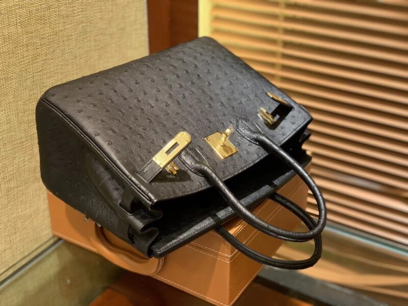 爱马仕 Birkin 30cm 经典黑 南非进口鸵鸟皮 顶级手缝工艺 金扣 - Image 2