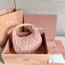 miumiu缪缪*Matelasse系列5BC125手袋浅粉色免检版