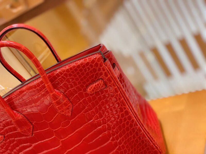 爱马仕 Birkin 铂金包 法拉利红 美洲鳄鱼皮 品相佳 金扣 25cm - Image 3