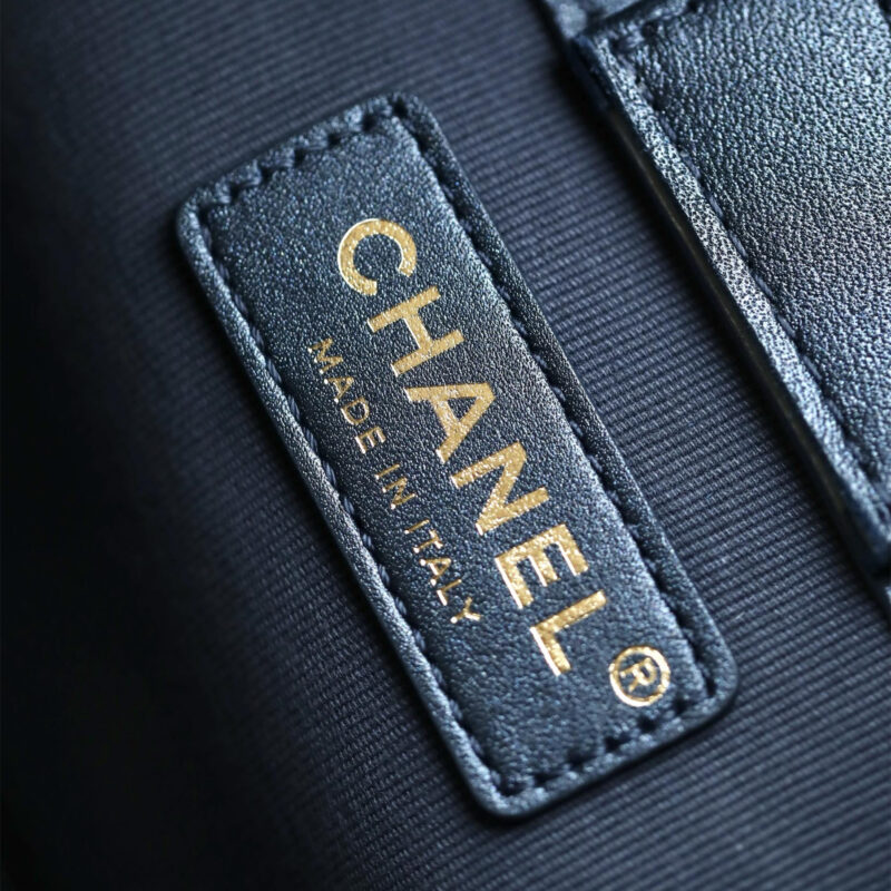 Chanel 24S系列AS4532水洗丹宁Hobo包中号免检版 - Image 8