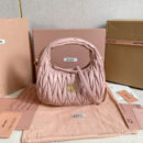 miumiu缪缪*Matelasse系列5BC125手袋浅粉色免检版