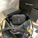 520534 YSL圣罗兰女包 LOU CAMERA BAG 黑色小牛皮相机包 银扣