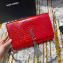354119 YSL圣罗兰经典中号monogram图案型圣罗兰鳄鱼纹流苏挎包 红色