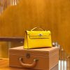 爱马仕 Mini kelly 22cm 那不勒斯黄 南非KK级鸵鸟皮 银扣 原版蜜蜡线 顶级手工