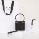 Celine*Triomphe系列手提袋10J763黑色免检版