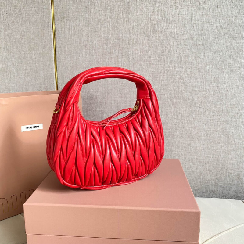 miumiu缪缪*Matelasse系列5BC125手袋红色免检版 - Image 4
