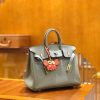 4bc63b36bc2983c.jpg 爱马仕 Birkin 25cm 海鸥灰 Togo小牛皮 金扣 原版蜜蜡线 顶级手工缝制