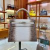 51b81ed5c85320a.jpg 爱马仕 Kelly 25cm 喜玛拉雅 哑光 尼罗鳄鱼皮 全手工缝制 现货