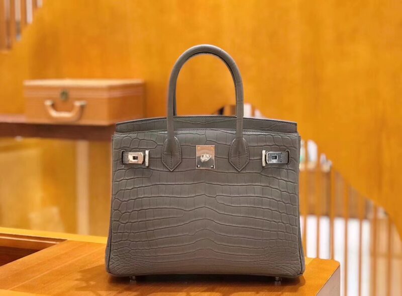 爱马仕 Birkin 30cm 巴黎灰 冰川灰 尼罗鳄鱼皮 银扣 原版蜜蜡线 顶级手缝 现货