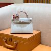 585cd1a66f5000b.jpg 爱马仕 Mini Kelly 19cm 珍珠灰 银扣 一级 美洲 鳄鱼皮 臻品级别