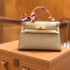 爱马仕 Mini kelly 斑鸠灰 掌纹小牛皮 全手工缝制 臻品级别 19cm 金扣 现货