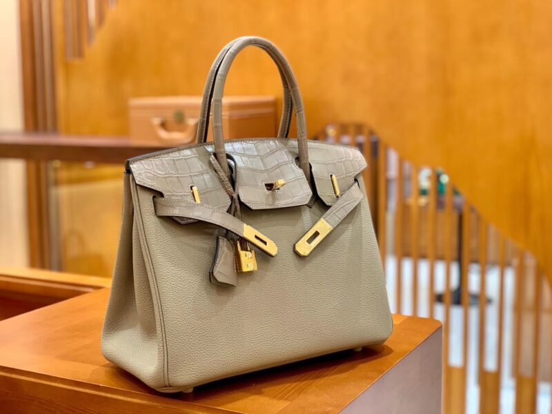 爱马仕 Birkin 铂金包 斑鸠灰 鳄鱼皮拼德国togo牛皮 全手工缝制 金扣 30cm - Image 6