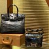 5f156f04e2bf71a.jpg 爱马仕 Birkin 经典黑 一级尼罗鳄鱼皮 顶级工艺全手工制作 30cm