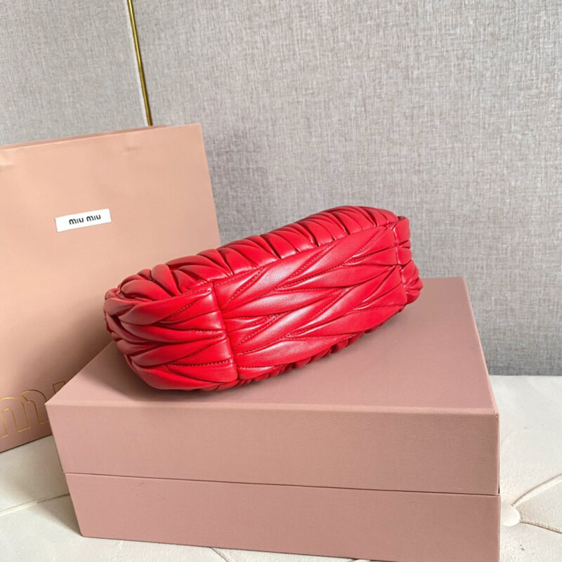 miumiu缪缪*Matelasse系列5BC125手袋红色免检版 - Image 6
