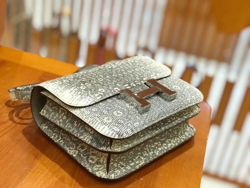 爱马仕 Constance 18cm 原色 仿蜥蜴皮 银扣 全手工缝制 顶级高订 - Image 8
