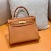 爱马仕 Kelly 凯莉包 金棕色 小牛皮 金扣 28cm