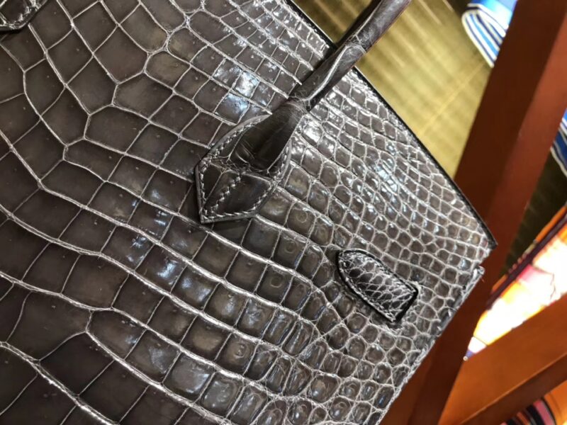 爱马仕 Birkin铂金包 锡器灰 一级皮 尼罗鳄鱼 进口原料 顶级手缝工艺 金扣 35cm - Image 7