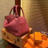 爱马仕 Lindy琳迪包 酒红色 德国进口togo牛皮 全手工缝制 银扣 30cm