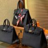 67f94aa5deeef1f.jpg 爱马仕 Birkin铂金包 黑色 德国进口小牛皮 顶级手工缝制 金扣 银扣 30cm