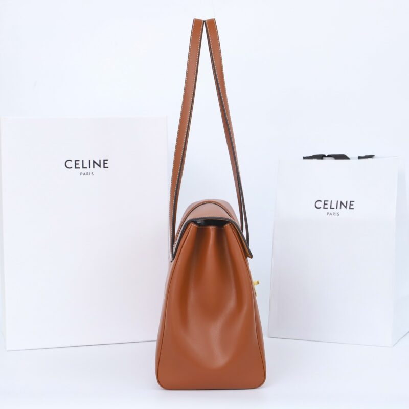Celine*Soft16系列手提袋194043棕色免检版 - Image 4