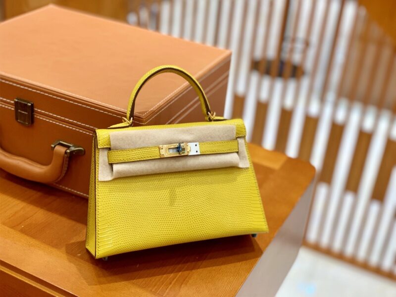 爱马仕 Mini kelly二代 那不勒斯黄 仿蜥蜴皮 金扣 原版蜜蜡线 顶级手工缝制 - Image 5