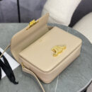 Celine*Triomphe系列手袋188423奶茶色免检版