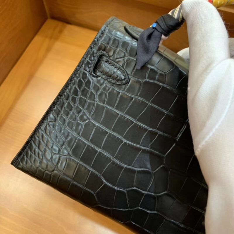 爱马仕 mini Kelly 迷你凯莉 经典黑 一级美洲雾面鳄鱼皮 金扣 19cm - Image 3