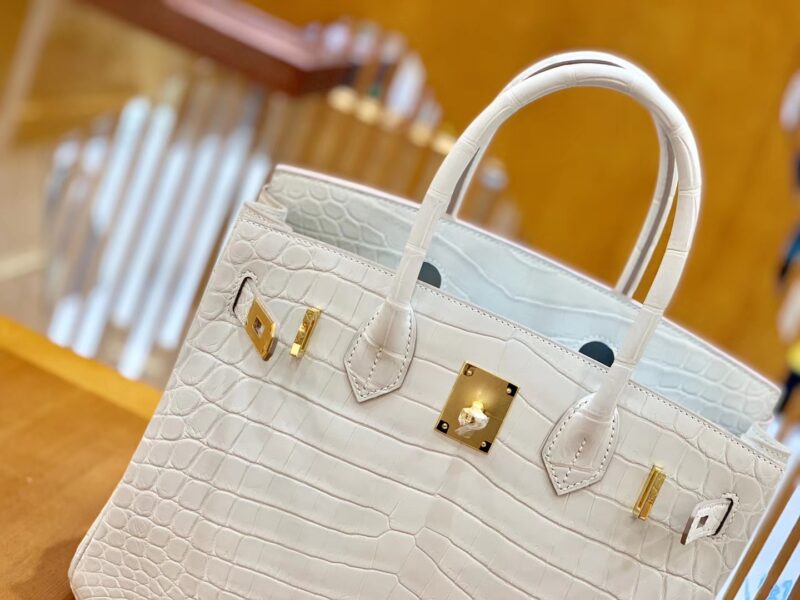 爱马仕 Birkin 铂金包 羊毛白 一级皮 尼罗鳄鱼皮 臻品级别 金扣 30cm - Image 2