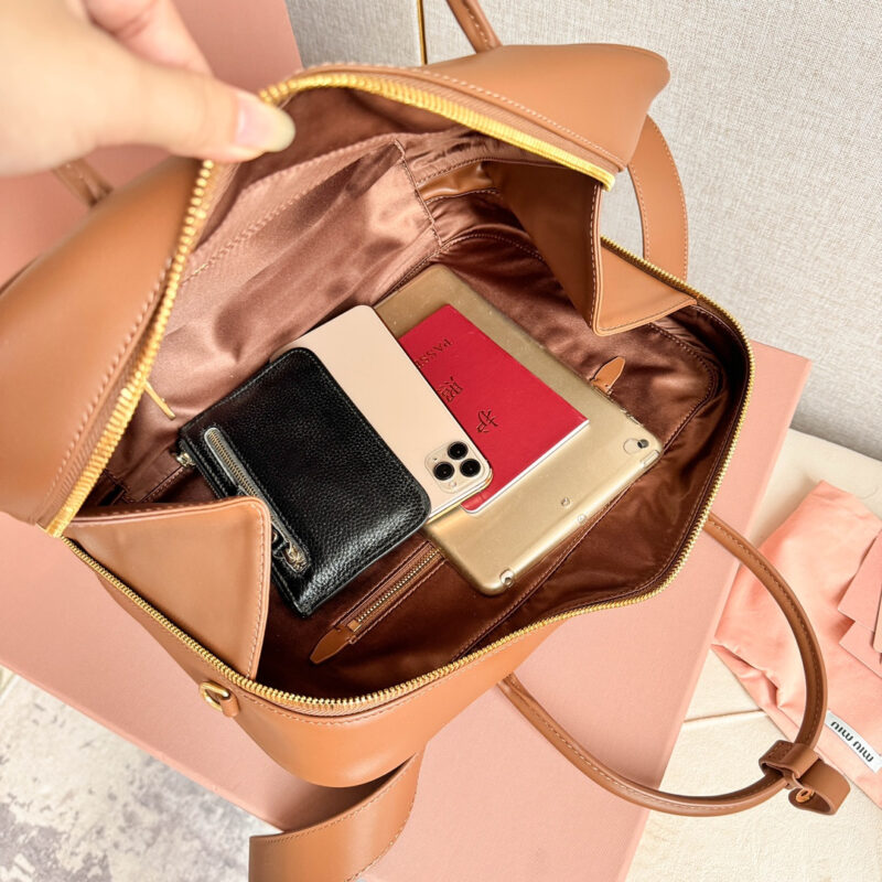 miumiu*5BB17长肩带公文包棕色免检版 - Image 9