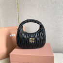 miumiu缪缪*Matelasse系列5BC125手袋黑色免检版