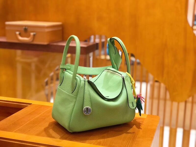 爱马仕 Lindy 26cm 牛油果绿 Togo牛皮 银扣 原版蜜蜡线 顶级手缝 - Image 2