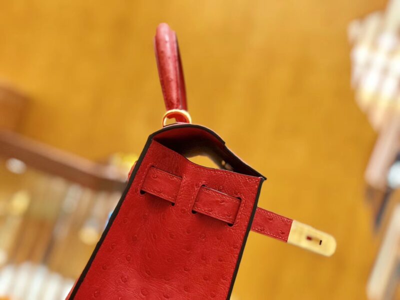 爱马仕 Kelly 28cm 爱心红 金扣 鸵鸟皮 全手工缝制 - Image 4