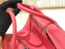 爱马仕 Lindy 26cm togo小牛皮 唇膏粉