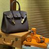 779629f62161677.jpg 爱马仕 Birkin铂金包 摩卡色 德国togo小牛皮 原版蜜蜡线 顶级手缝 金扣 30cm