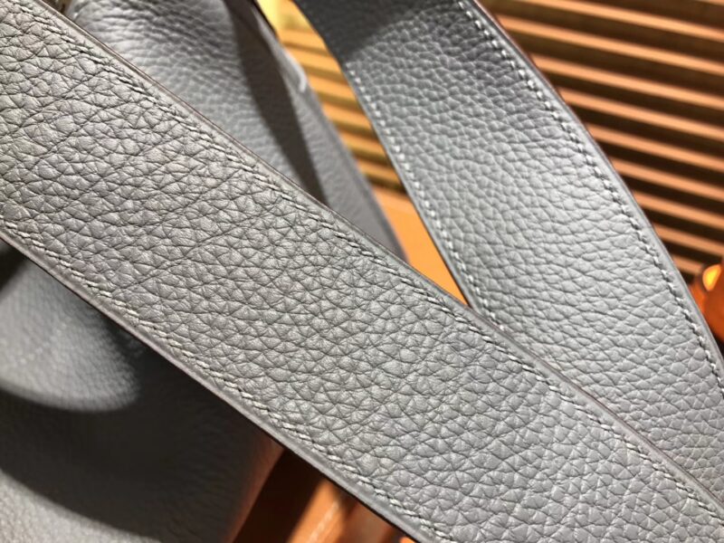 爱马仕 Lindy琳迪包 亚麻蓝 德国进口togo牛皮 全手工缝制 银扣 30cm - Image 6