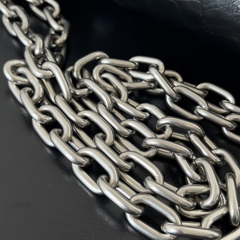 BalenciagaMonaco系列23款冬季黑银L - Image 9