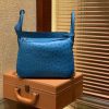 爱马仕 Lindy 26cm 湖水蓝 南非进口鸵鸟皮 顶级工艺