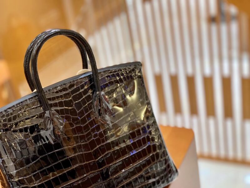 爱马仕 Birkin 铂金包 经典黑 一级皮 尼罗鳄鱼皮 臻品级别 金扣 25cm - Image 4