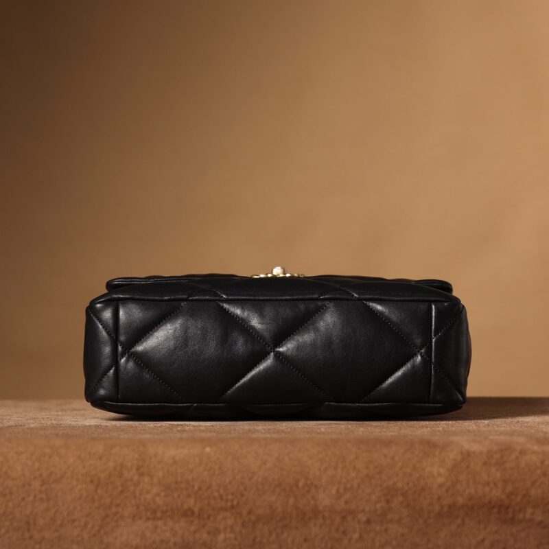 Chanel 19Bag系列小羊皮口盖包黑色免检版 - Image 7