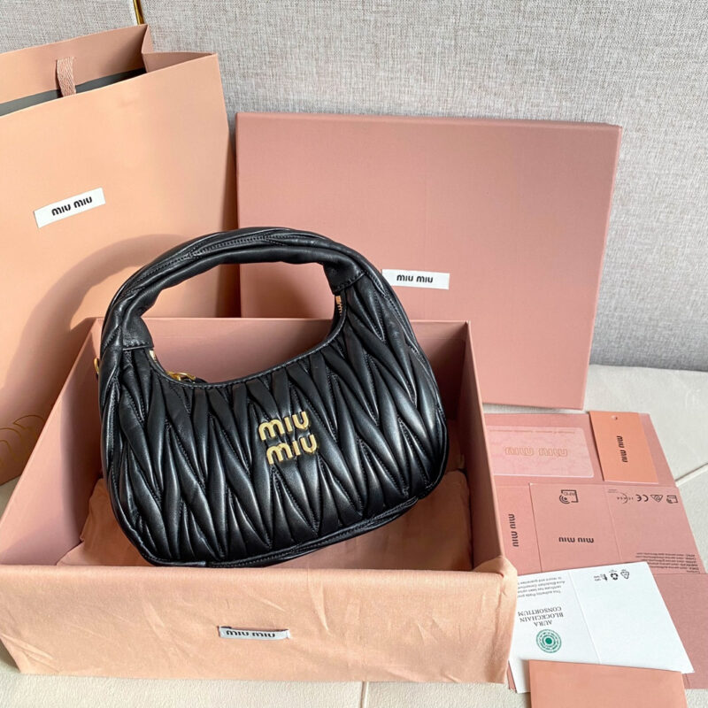 miumiu缪缪*Matelasse系列5BC125手袋黑色免检版 - Image 9
