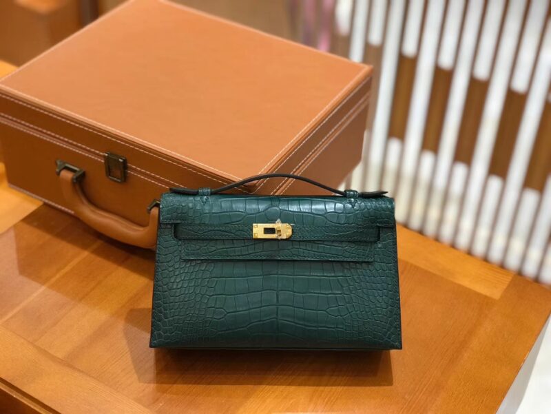 爱马仕 Mini kelly 一代 松柏绿 美洲鳄鱼皮 金扣 原版蜜蜡线 顶级手缝 - Image 4